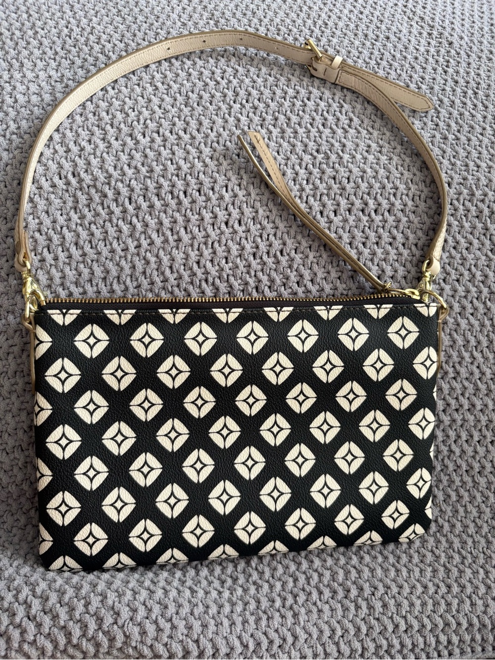 Fossil Black and Cream Patterned Shoulder Crossbody
